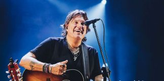 Cristiano De André porta al Palaunical l’omaggio teatrale al padre Fabrizio