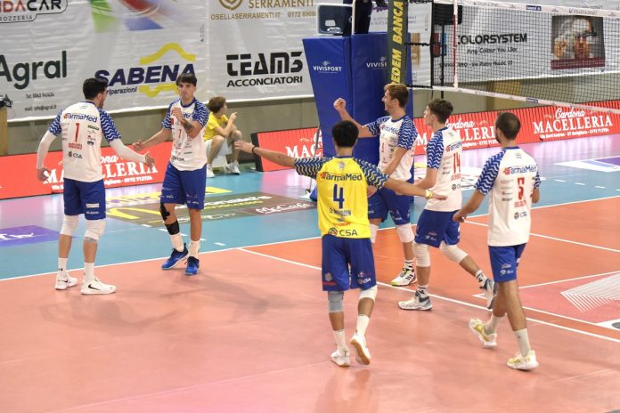 Esultanza della Gabbiano Farmamed Mantova nel match contro Savigliano