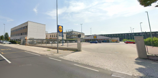 Incidente al supermercato: 30enne si ferisce al piede mentre sposta la merce