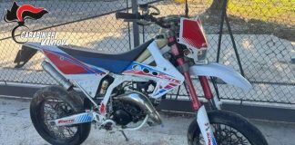 Medole, perde il controllo della moto e finisce nel canale: ferito un 15enne