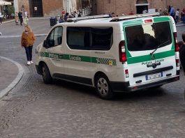 Mantova, furto smartphone risolto in pochi minuti: 26enne fermato dalla polizia locale