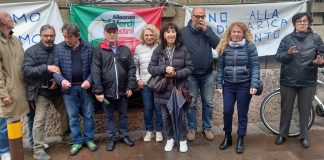 Sinistra Italiana in presidio contro la discarica di amianto a Marmirolo