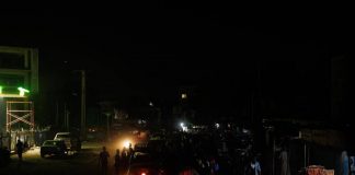 Mali sotto assedio jihadista, Usa e Gb ritirano personale ambasciata