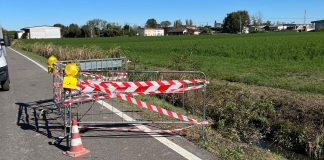 Motteggiana, cede la banchina in via 1 maggio: carreggiata ristretta