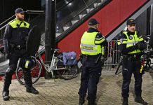 Champions League, media: “Circa 180 tifosi del Napoli fermati a Eindhoven”