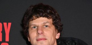 “Dono il rene a uno sconosciuto”, la scelta di Jesse Eisenberg