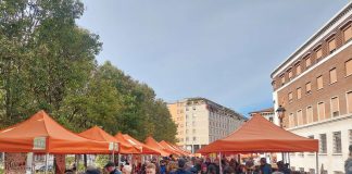 Mantova celebra le Lumere: la magia delle zucche accende ancora una volta il Lungorio
