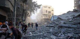 Gaza, dopo i raid torna il cessate il fuoco. Oggi gli inviati di Trump in Israele