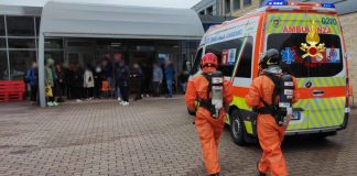 Ancona, scuola evacuata per sostanza urticante nell’aria: tre ragazzi in ospedale