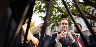 Francia, nominato governo Lecornu II con 34 ministri: Barrot e Darmanin confermati