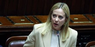 Manovra, Meloni: “Dalle banche 5 miliardi su 44 di profitti, possono essere soddisfatte”