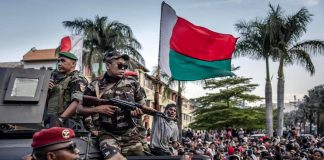 Madagascar, esercito si schiera con le proteste. Il presidente: “Tentativo di golpe”