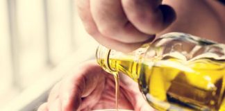 Olio extravergine d’oliva, difende cuore e cervello: tutte le proprietà