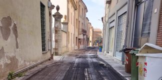 Viadana, prosegue il piano asfalti: interventi in corso su strade e marciapiedi