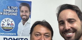 Candidato della Lega pubblica foto con il sosia di Ranucci: “Anche lui vota per noi”. E’ polemica