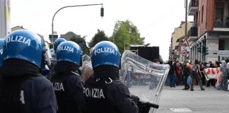 “Io sto col poliziotto”: nel weekend la Lega in piazza per le forze dell’ordine