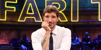Stefano De Martino compie 36 anni, festa in diretta ad ‘Affari Tuoi’