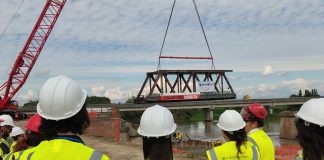 Raddoppio Piadena–Mantova: rimosso il ponte sull’Oglio, ora demolizione delle pile