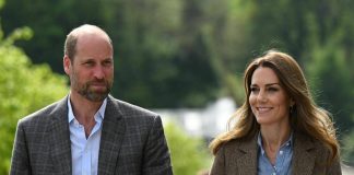 William e Kate portano i figli al pub… ma per giocare