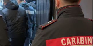 Roma, manomettevano sportelli bancomat per rubare denaro, arrestati tre rumeni