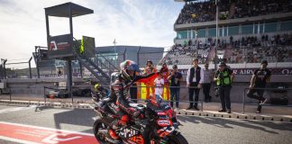 Pole position di Bezzecchi su Alex Marquez a Valencia, Bagnaia 16°