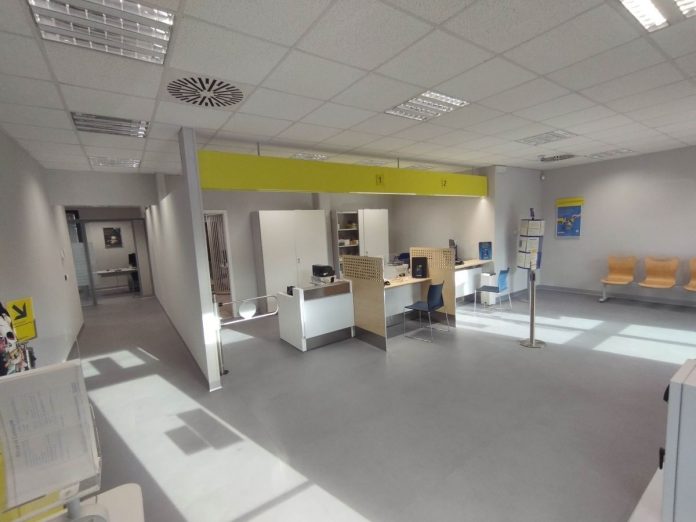 Campitello - sala pubblico e sportelli