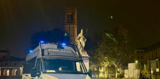 Mantova, dal centro storico ai mercatini di Natale: la Polizia rafforza i controlli