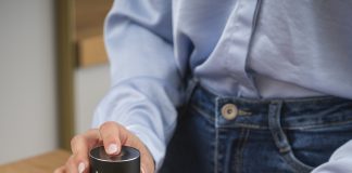 Un sottovuoto ricaricabile Laica per salvare i cibi