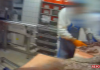 Immagini choc in un macello di Pietole: “carne scaduta ripulita e rimessa in vendita”