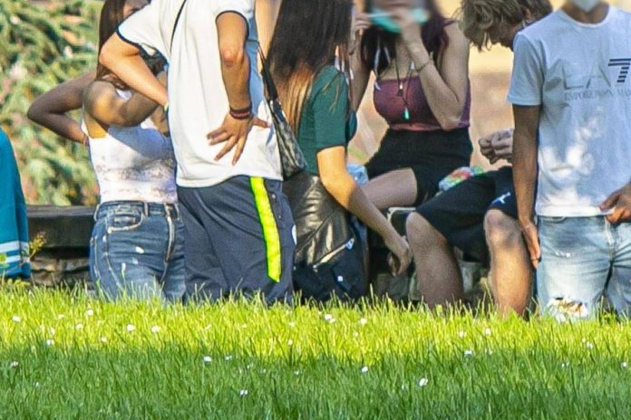 adolescenti_coronavirus_fg