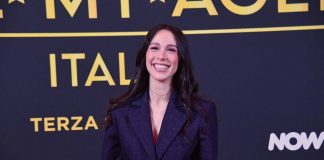 Aurora Ramazzotti smentisce i ritocchini: “Spero di aver ereditato di geni di mamma Michelle”