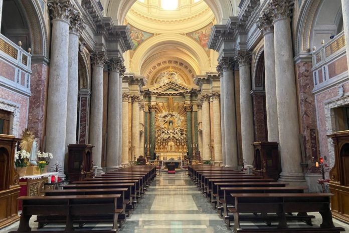 chiesa San Salvatore in lauro Roma