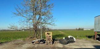 Villa Saviola, ripulita l’area di parcheggio pubblico in via Macallè