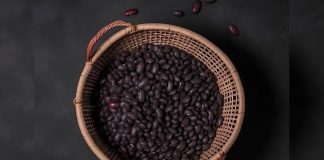 Capelli forti e pelle luminosa anche d’inverno: il segreto è in un legume