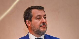 Salvini: “Fuori dalle palle immigrati che non rispettano tradizioni Italia”