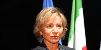 Moda, Ferretti: “Linguaggio universale e specchio della società, ai giovani dico di non arrendersi”