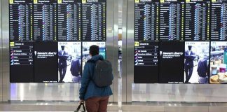 Shutdown, cancellati oggi oltre 1.000 voli negli Usa