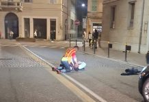 Ancora violenza in centro: scoppia una rissa tra stranieri davanti ai passanti. Cittadini esasperati