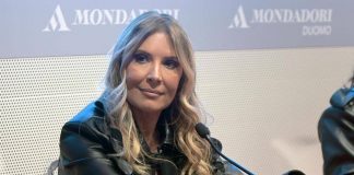 Lucarelli e la precisazione: “Da Fedez cause per 150.000 euro, ma non per il mio libro”