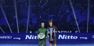 Sinner batte Alcaraz alle Atp Finals, ma con Carlos finisce… in parità. Il dato