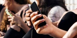 Quando è in difficoltà, oltre il 40% degli adolescenti si rivolge all’Intelligenza artificiale