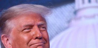 Usa, Trump concede grazia all’ex sindaco di New York Giuliani e ad altri 76