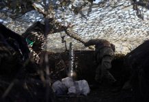 Battaglia a Pokrovsk, Kiev risponde con le forze speciali all’assedio di Mosca