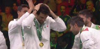 Bolelli alza la Coppa Davis, ma… la rompe (poi l’aggiusta)
