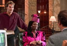 Whoopi Goldberg, dalle pompe funebri a imbrogliona da Oscar: oggi i 70 anni di un’icona di Hollywood