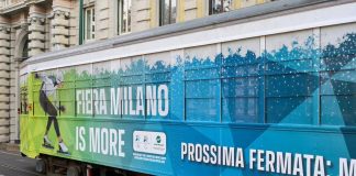 Milano-Cortina, tram olimpico di Fiera Milano attraversa la città