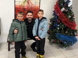 Natale speciale a Borgo Mantovano, due bimbi romeni diventano “carabinieri per un giorno”