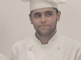 Suzzara, piange Ivan morto a 23 anni. La lotta del padre alle malattie neurodegenerative