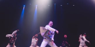 “Benvenuto nell’AI!”: Alessandro Cattelan porta il nuovo spettacolo al Teatro Sociale di Mantova