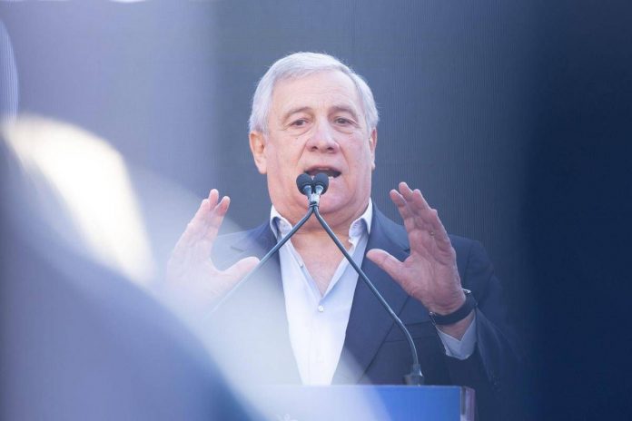 antonio_tajani_mani_0_ipa
